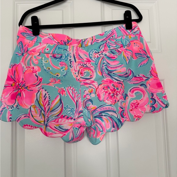 NWOT Lilly Pulitzer buttercup shorts size 10 - Picture 4 of 6